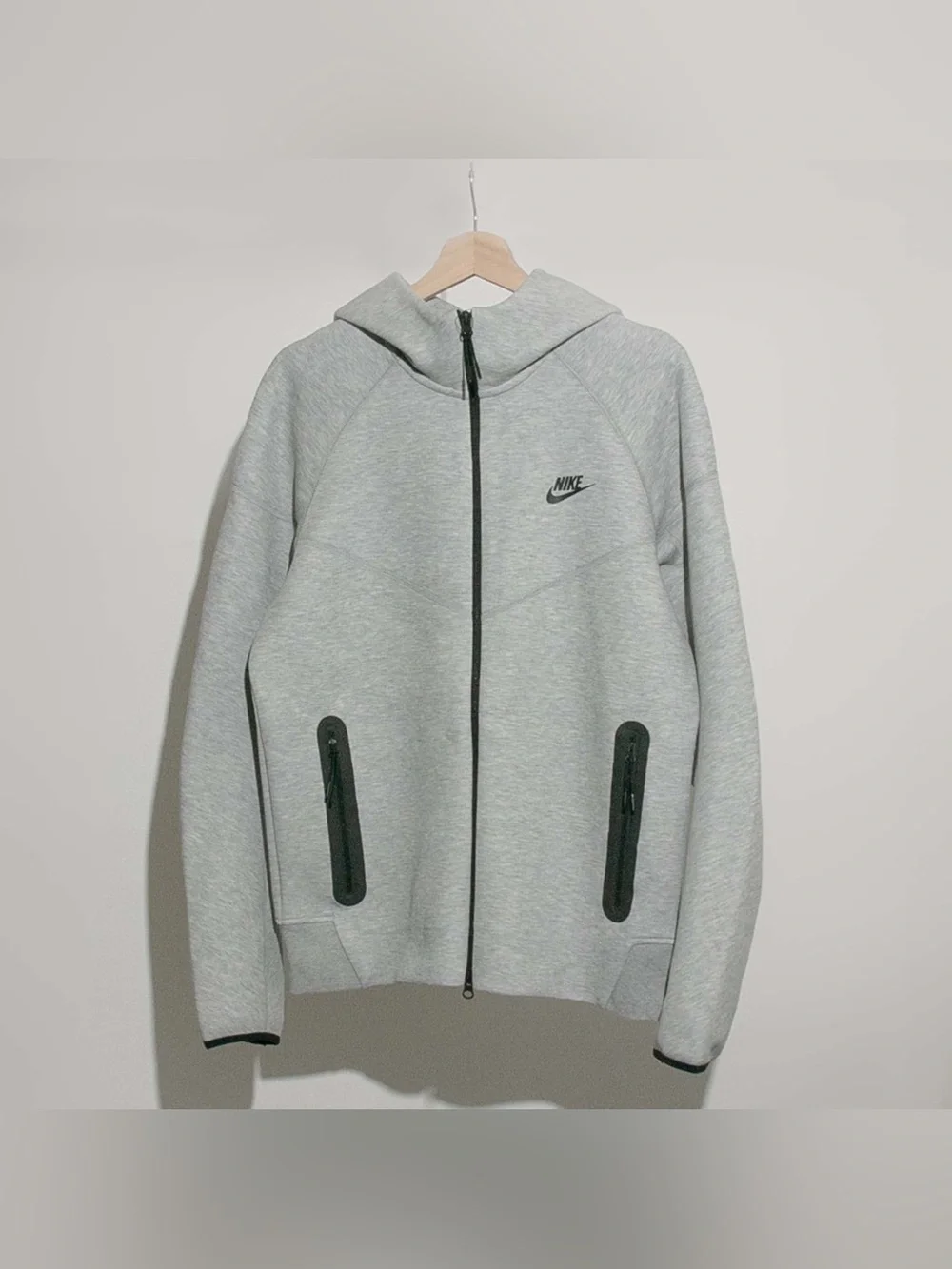 Nike Men's Sportswear Tech Fleece Windrunner Men's Full-Zip Hoodie FB7921-063